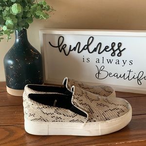 Snake skin shoes